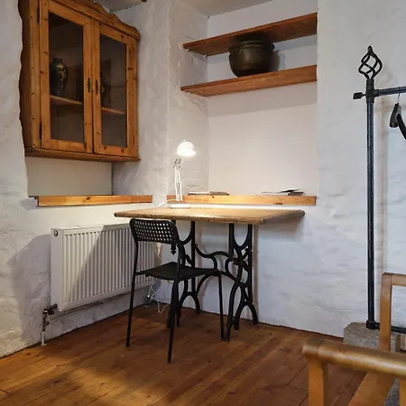 Historic Apartment With Private Garden In Old Town Tallinn Exterior photo