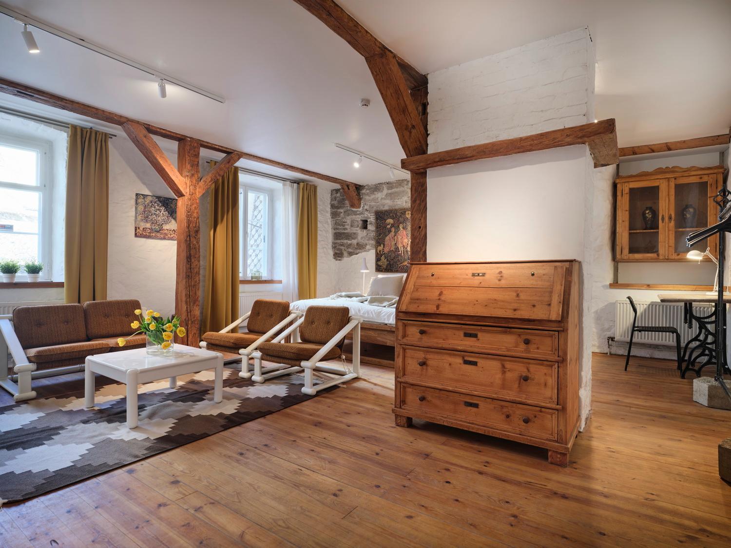 Historic With Private Garden In Old Town Appartement *